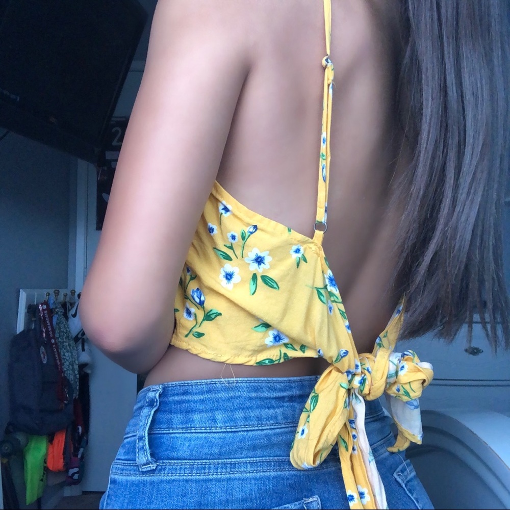 Beachy Hawaiian crop top